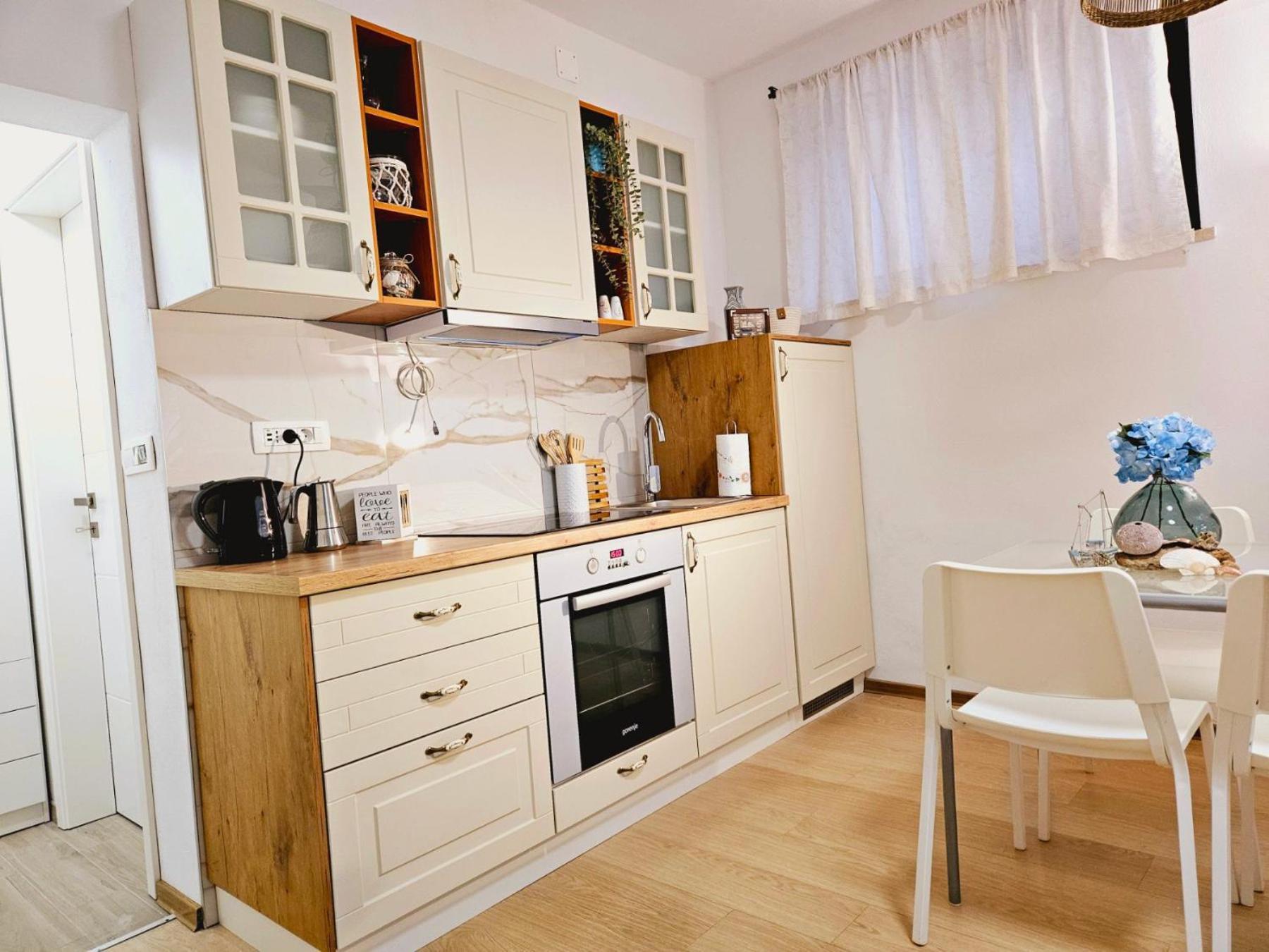 Apartma Tul Izola Exterior foto
